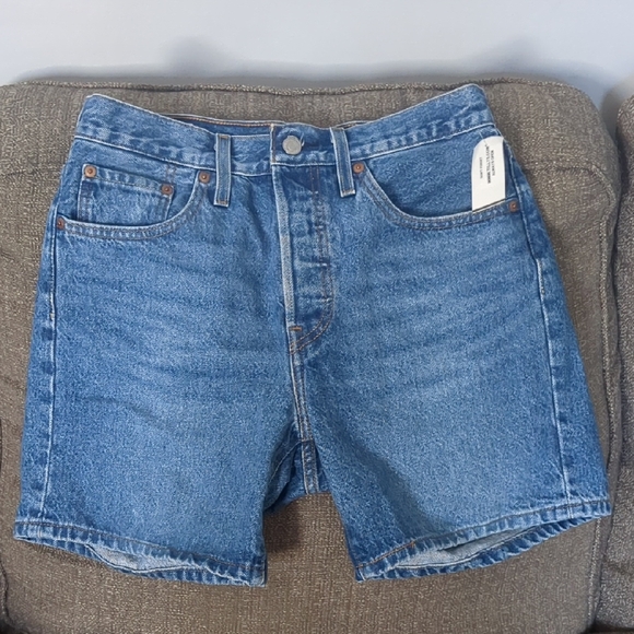 Levi's 501 Denim Shorts - Picture 1 of 8
